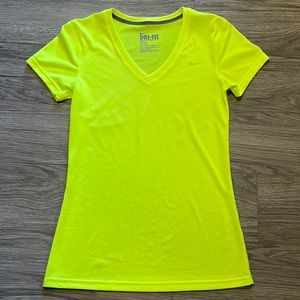 Nike Women’s Dri-Fit athletic short sleeve v-neck shirt size XS neon yellow